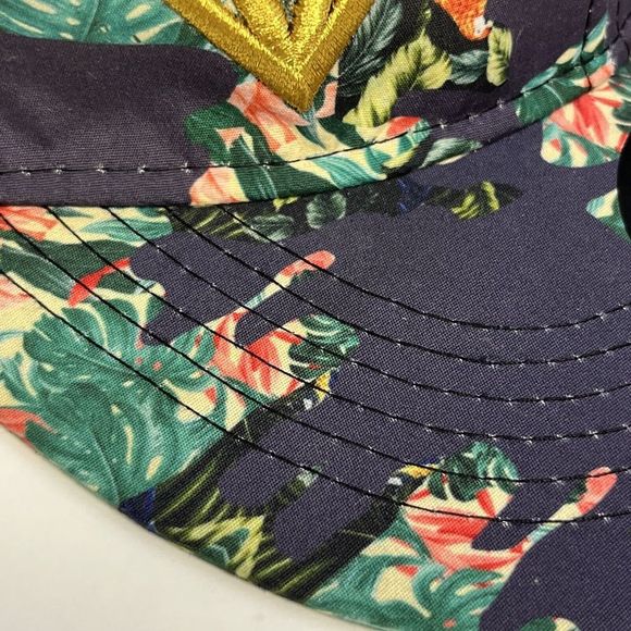 Carbon Elements Snapback Hat/ Cap Diamond 99 Embroided Gold White Adjustable - Picture 15 of 16